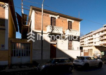 Foto 3 - Villa Via Rovereto
 
76, Torino - foto 3