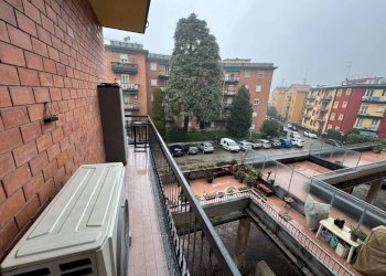 Balcone - Quadrilocale via Don Carlo Gnocchi, 4, Casalecchio di Reno - foto 37