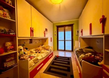 Camera da letto - Trilocale via Rubatto, 10/2, Carmagnola - foto 17