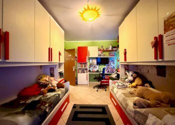 Camera da letto - Trilocale via Rubatto, 10/2, Carmagnola - foto 18