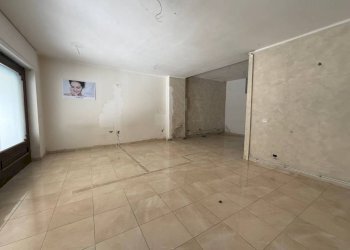 Cucina - Negozio via Ferruccio Valobra, 170, Carmagnola - foto 5