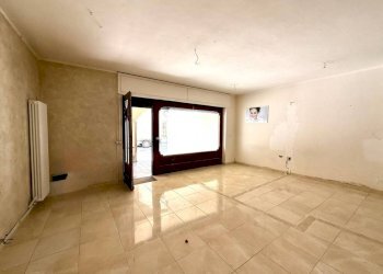 Cucina - Negozio via Ferruccio Valobra, 170, Carmagnola - foto 6