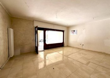 Cucina - Negozio via Ferruccio Valobra, 170, Carmagnola - foto 7