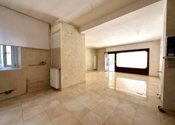 Cantina - Negozio via Ferruccio Valobra, 170, Carmagnola - foto 8