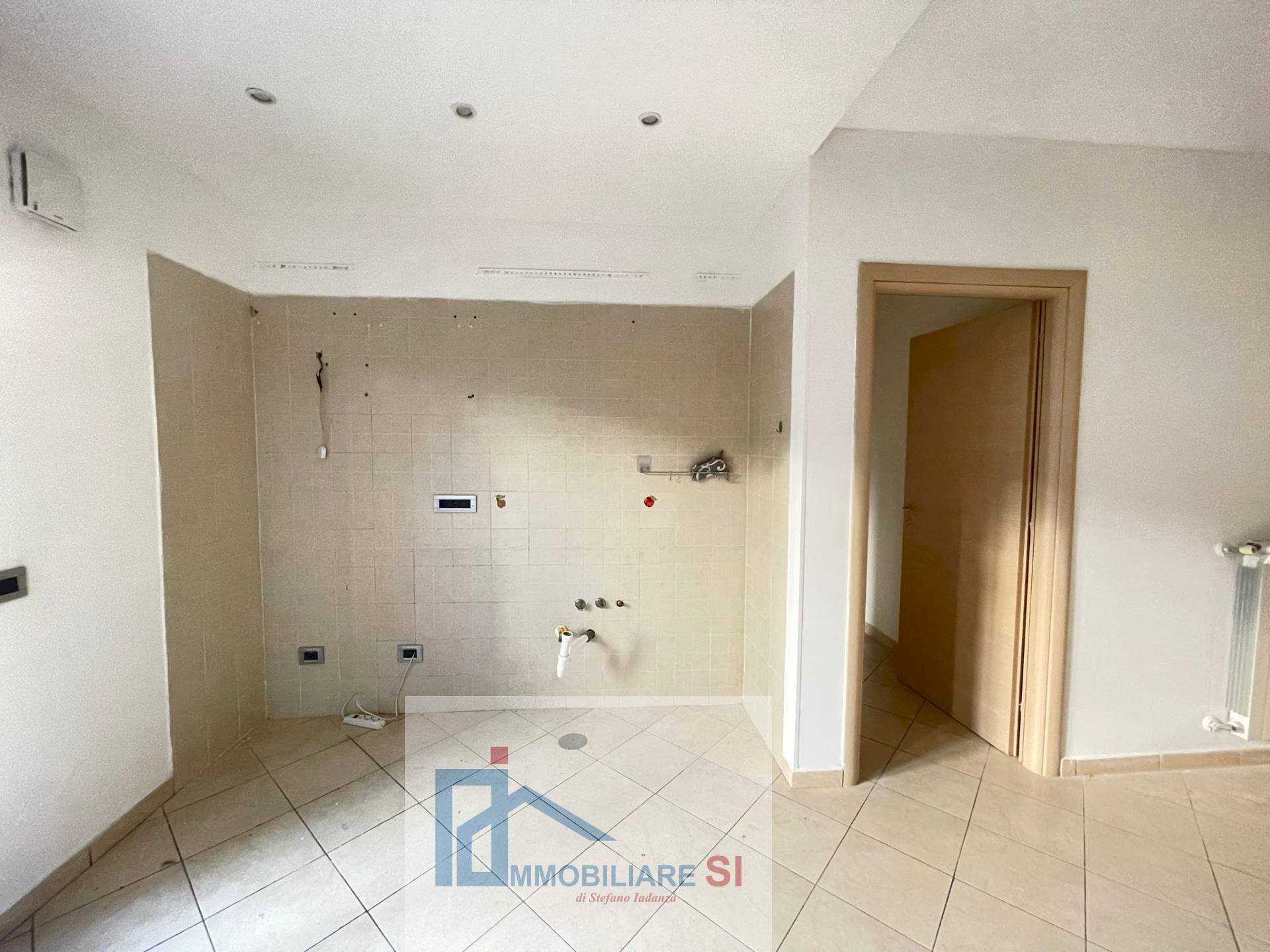 Foto 3 - Three-room apartment Via Camillo Benso Cavour, Benevento - photo 3