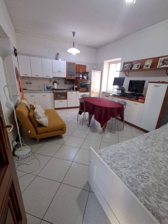 Salone - Villa via Carnia, 95, Genova (zona Sampierdarena) - foto 3