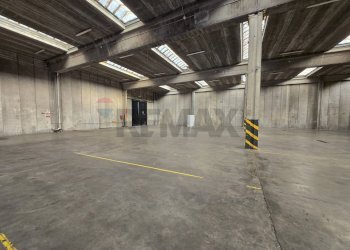 Parcheggio - Capannone Via delle Arance
 
1, Pomezia - foto 17