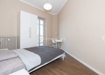 Camera da letto - Trilocale strada del Fortino, 19, Torino (zona Valdocco) - foto 13