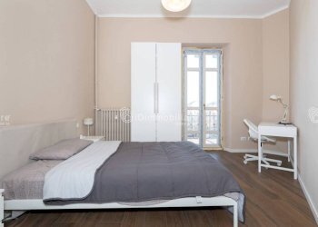 Camera da letto - Trilocale strada del Fortino, 19, Torino (zona Valdocco) - foto 14