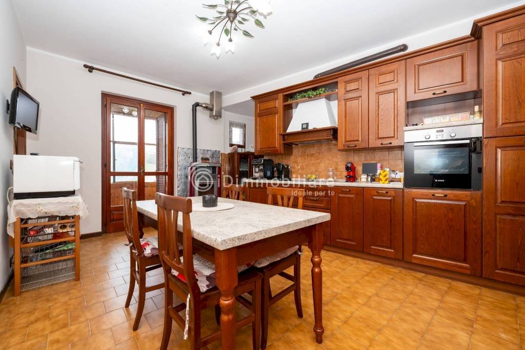 Cucina - Appartamento via Piave, 20/3, Cocconato - foto 1