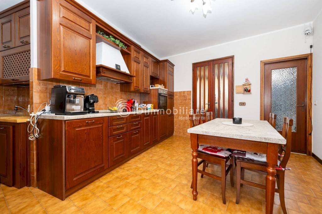 Cucina - Appartamento via Piave, 20/3, Cocconato - foto 2