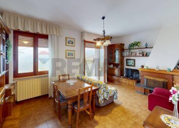 Sala da pranzo - Casa indipendente Beverino - foto 7