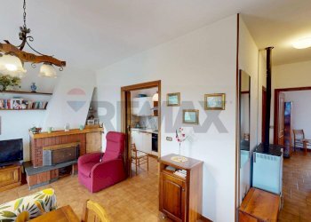 Soggiorno - Casa indipendente Beverino - foto 9