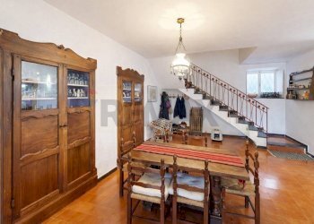 Sala da pranzo - Casa semi indipendente Calice al Cornoviglio - foto 14