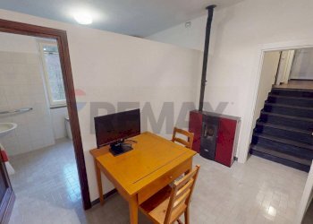 Sala da pranzo - Casa semi indipendente Calice al Cornoviglio - foto 35