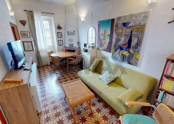 Sala da pranzo - Casa semi indipendente Via Roma
 
77, Carro - foto 13