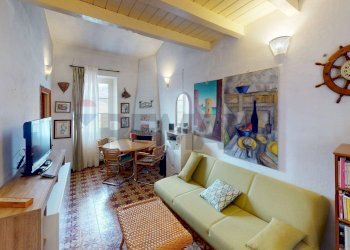 Sala da pranzo - Casa semi indipendente Via Roma
 
77, Carro - foto 15