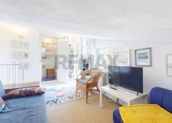 Soggiorno - Casa semi indipendente Via Roma
 
77, Carro - foto 23