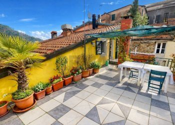 Terrazza - Casa semi indipendente Via Roma
 
77, Carro - foto 25