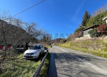 Vista delle montagne - Casa indipendente Via Ferriere
 
snc, Carrodano - foto 25