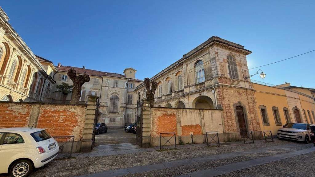 Zona - Stabile - Palazzo via Amedeo Avogadro di Quaregna, 24, Biella - foto 3