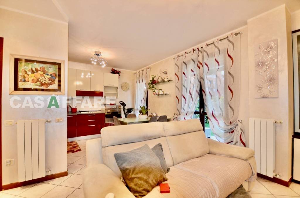 Salone - Trilocale via Gaetano Donizetti, Torre Boldone - foto 2