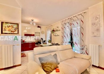 Salone - Trilocale via Gaetano Donizetti, Torre Boldone - foto 2