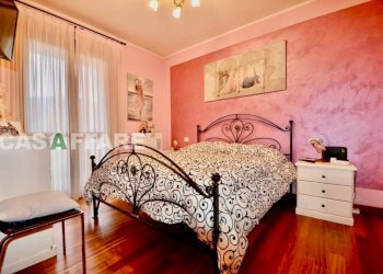 Camera da letto - Trilocale via Gaetano Donizetti, Torre Boldone - foto 10
