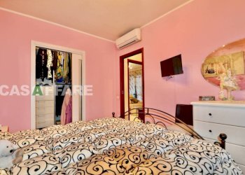 Camera da letto - Trilocale via Gaetano Donizetti, Torre Boldone - foto 12