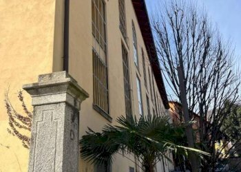 Facciata - Bilocale via P. Porro, 4c, Albavilla - foto 2