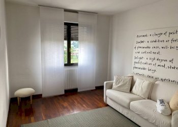 Camera da letto - Three-room apartment via Giacomo Leopardi, 33/a, Erba - photo 10