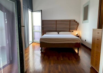 Camera da letto - Three-room apartment via Giacomo Leopardi, 33/a, Erba - photo 17