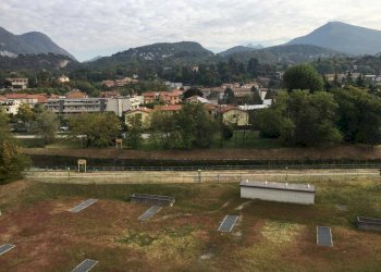 Vista - Three-room apartment via Giacomo Leopardi, 33/a, Erba - photo 23