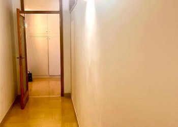 Corridoio - Four-room apartment via Francesco Baracca, Bologna (neighborhood Saffi) - photo 6