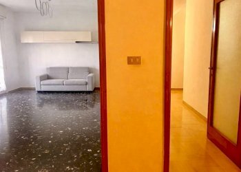 Salone - Four-room apartment via Francesco Baracca, Bologna (neighborhood Saffi) - photo 12