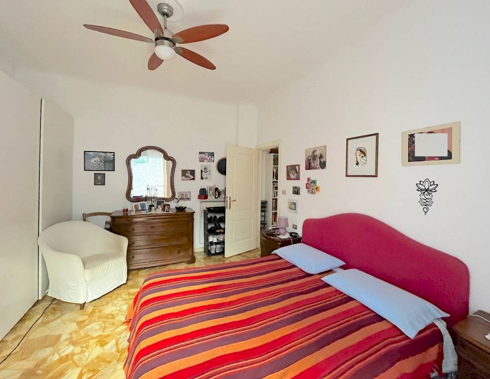 Camera da letto - Three-room apartment via Giulio Tanini, 29B, Genova (neighborhood Borgoratti) - photo 3