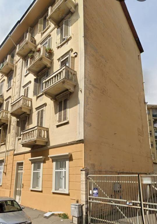Facciata - Trilocale via Chivasso, 15, Torino (zona Aurora) - foto 1