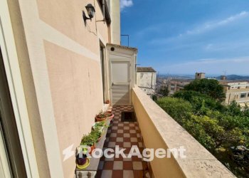 Balcone - Trilocale largo Raffaele Marincola Cattaneo, 33, Catanzaro - foto 9