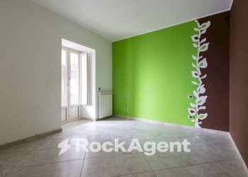 Camera da letto - Trilocale largo Raffaele Marincola Cattaneo, 33, Catanzaro - foto 25