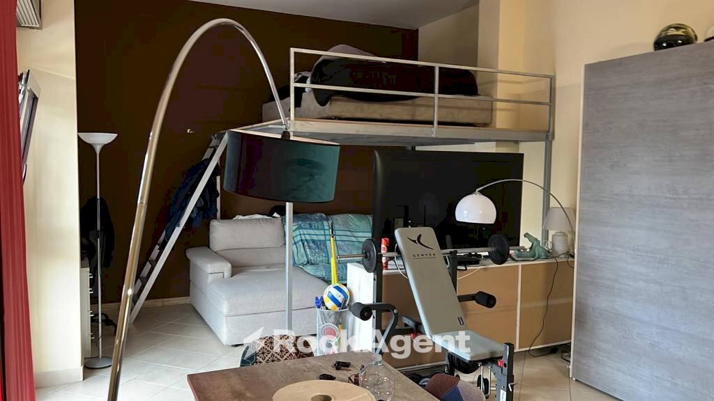 Ufficio via Manfredonia, 90, Foggia - foto 1