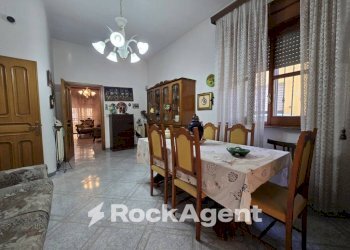 Salone - Stabile - Palazzo via Principe di Napoli, 31, Carmiano - foto 14