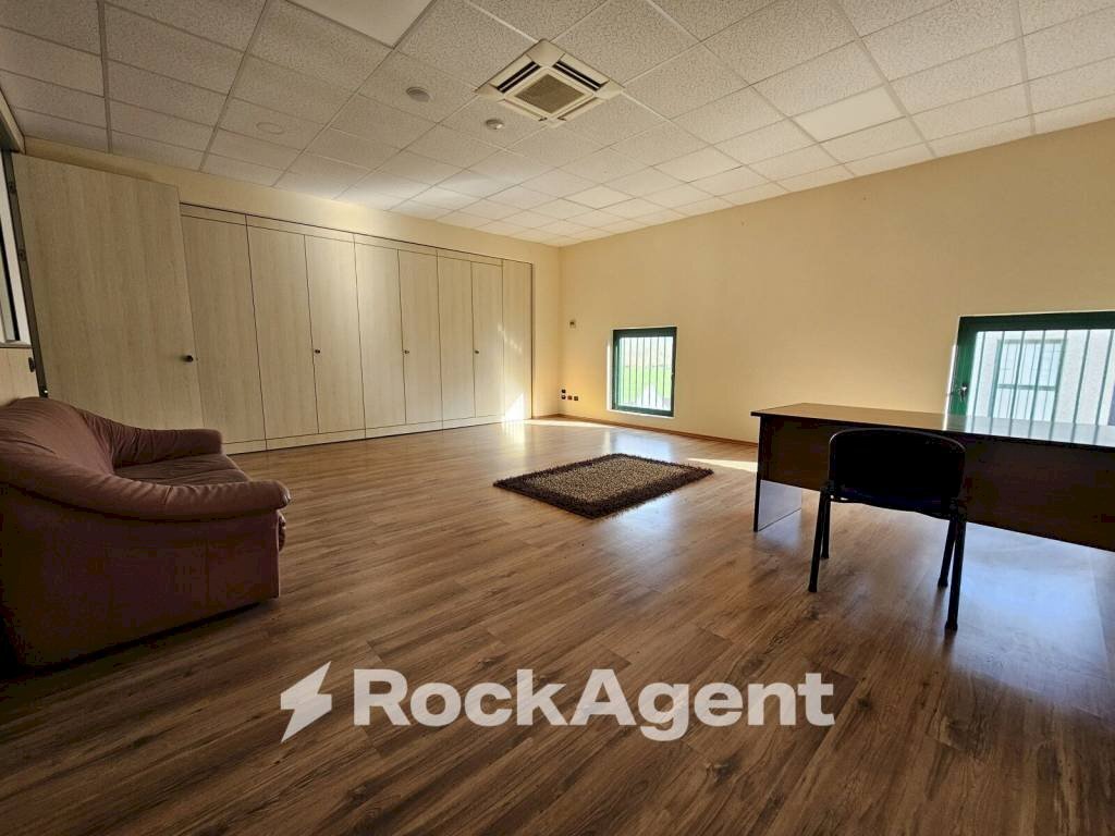 Office C.da Profeta, 12, Caraffa di Catanzaro - photo 1