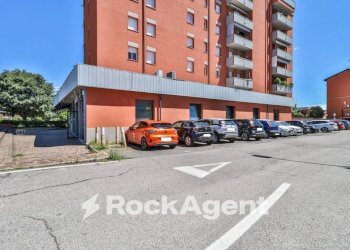 Negozio via del Triumvirato, 89/A, Bologna (zona Borgo Panigale) - foto 14