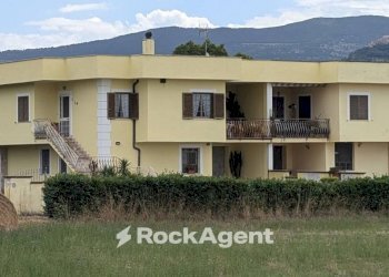 Villa via Torretta Rocchigiana, Priverno - foto 1
