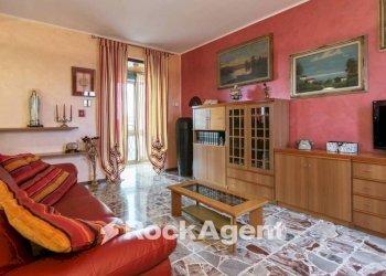 Salone - Trilocale via Enrico Frizzoni, 16, Treviolo - foto 2