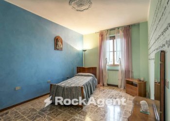 Camera da letto - Trilocale via Enrico Frizzoni, 16, Treviolo - foto 16