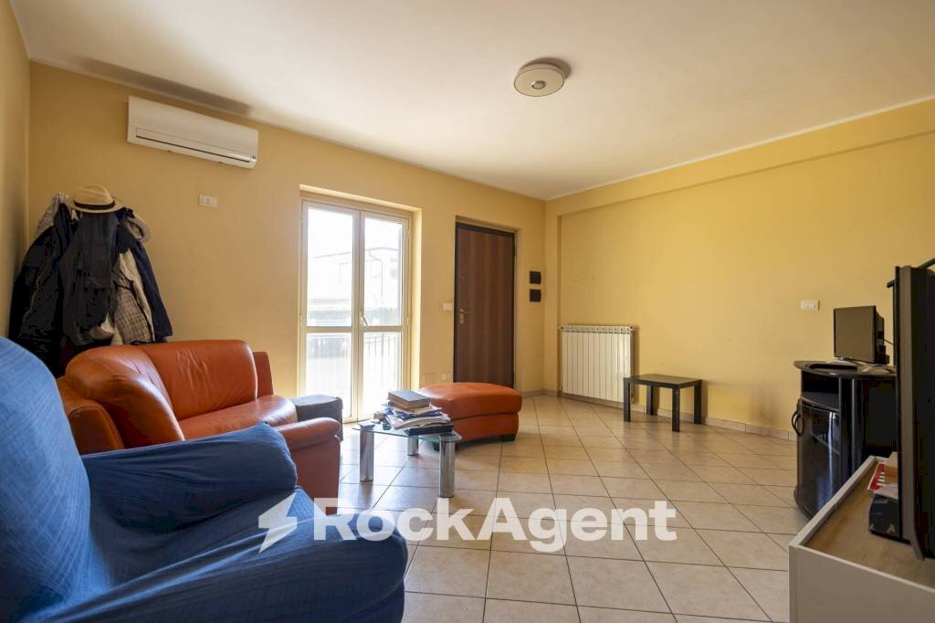 Salone - Terraced Villa via Reggio Calabria, 20, Montauro - photo 3