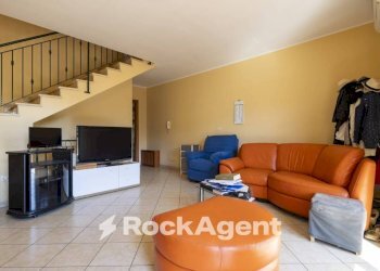 Salone - Villa a Schiera via Reggio Calabria, 20, Montauro - foto 5