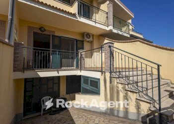 Cortile interno - Villa a Schiera via Reggio Calabria, 20, Montauro - foto 10