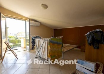 Camera da letto - Villa a Schiera via Reggio Calabria, 20, Montauro - foto 17
